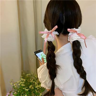 布鲁娜·路易丝：破旧立新